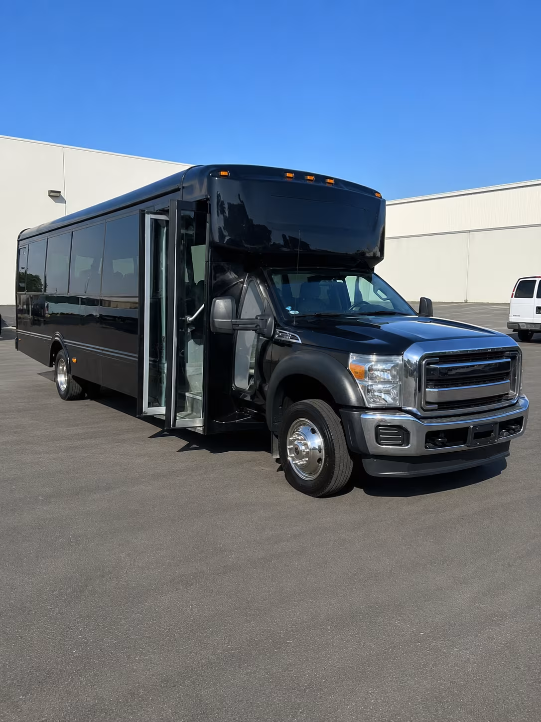 Encinitas Wedding Transportation party bus exterior