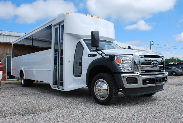 Inglewood 18 Passenger Limo Bus
