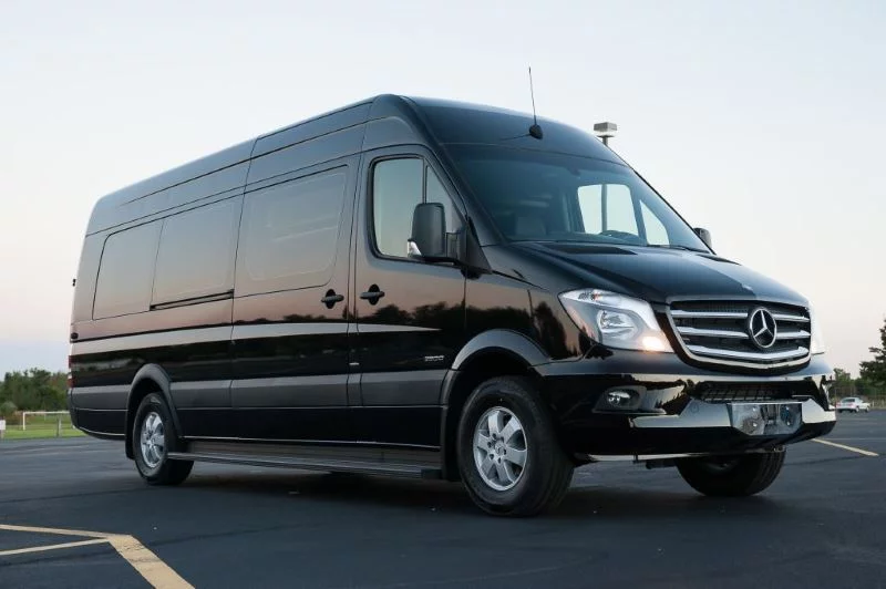 Encinitas 14 Passenger Party Bus